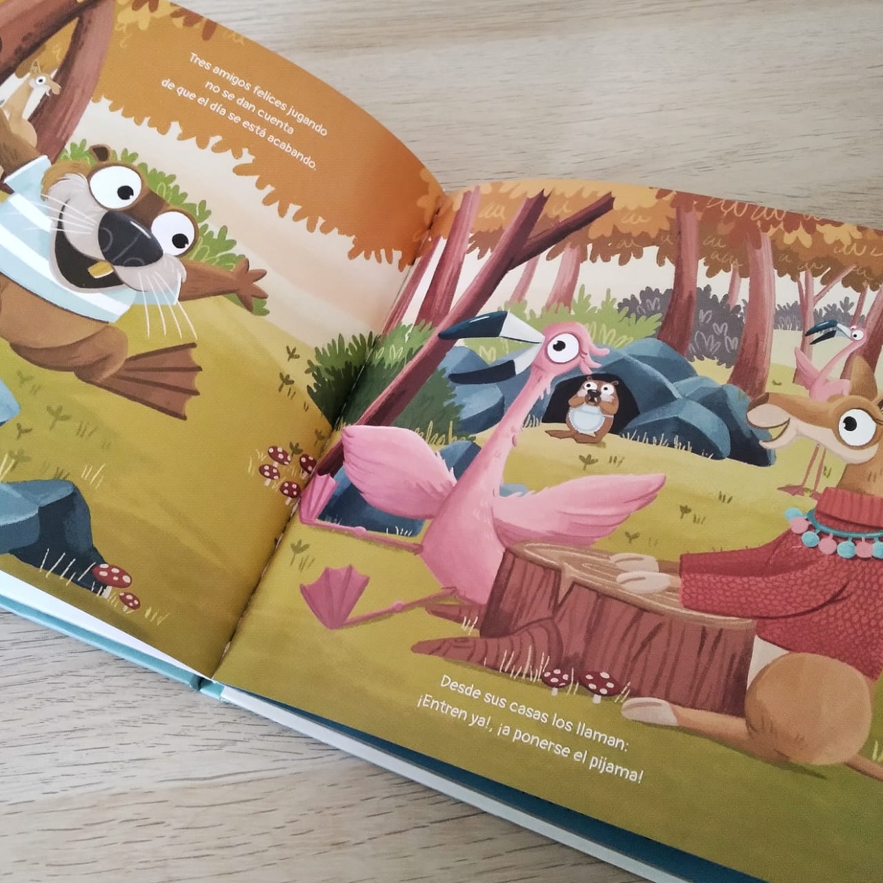 Un Tuto Feliz - Josefina Pérez - Azafrán - Libro Nuevo (Tapa Dura)