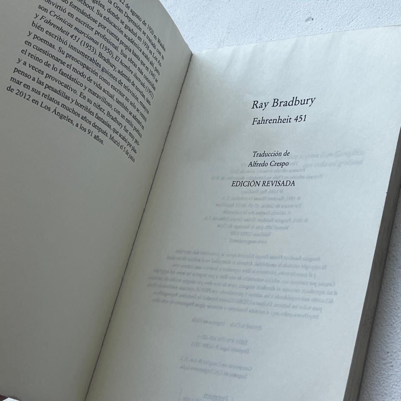 Fahrenheit 451 - Ray Bradbury - Debolsillo - Tapa Blanda - Libro Usado