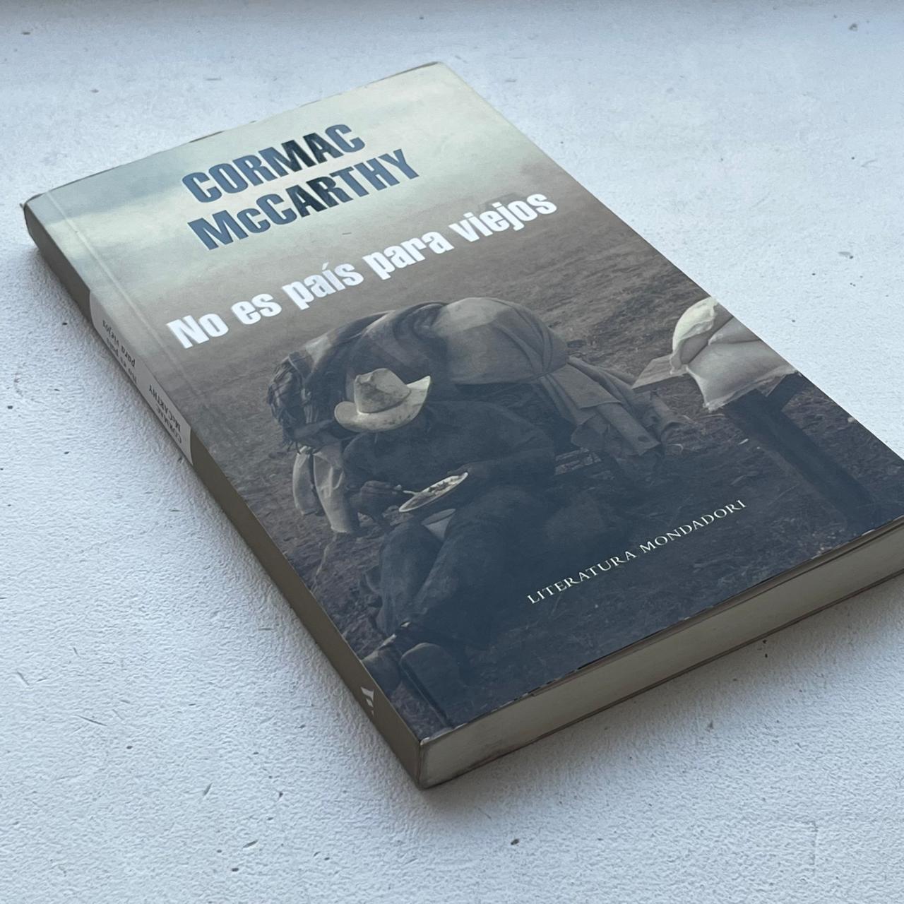 No es país para viejos - Cormac McCarthy - Editorial Mondadori  - Libro Usado