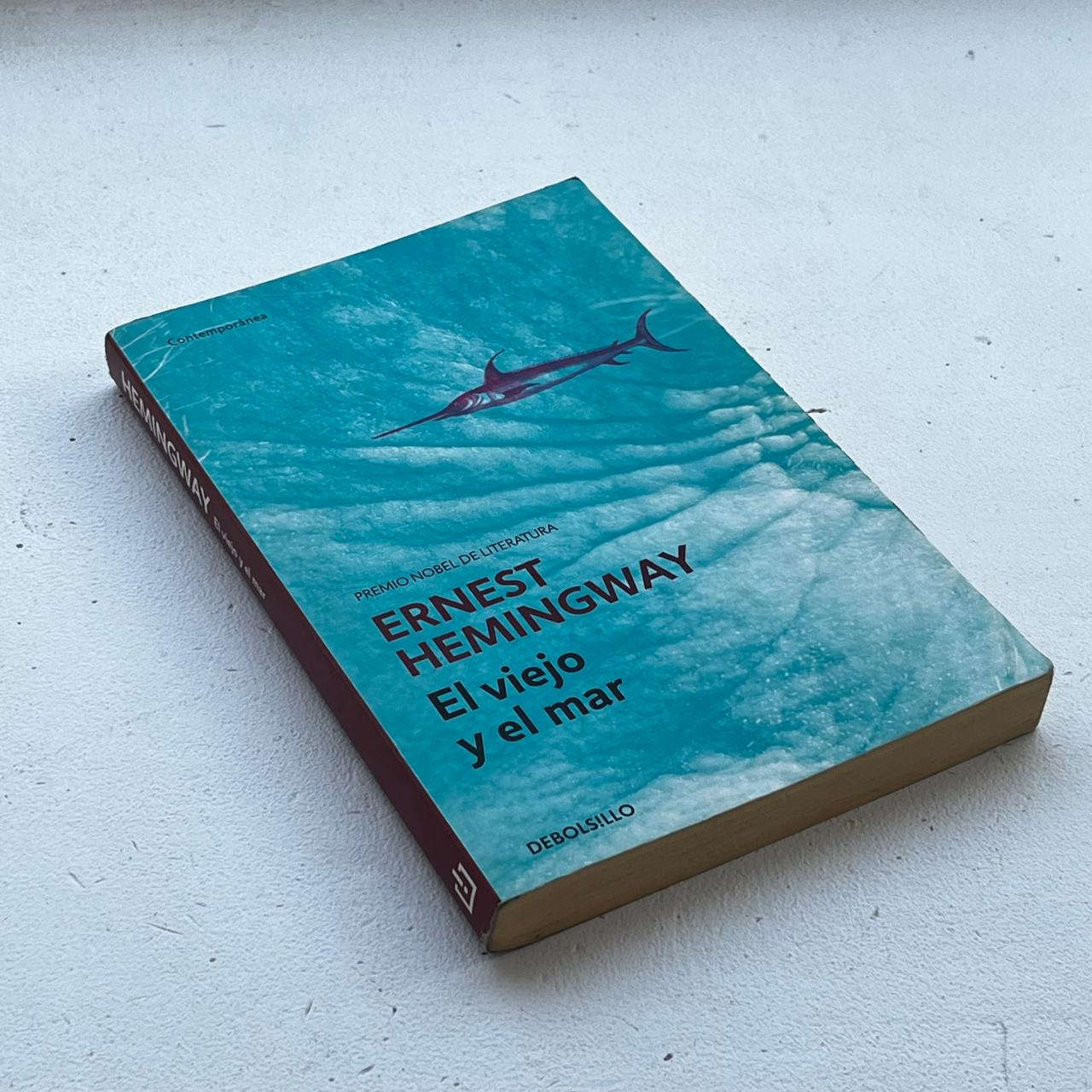 El viejo y el mar - Ernest Hemingway - DeBolsillo - Libro Usado