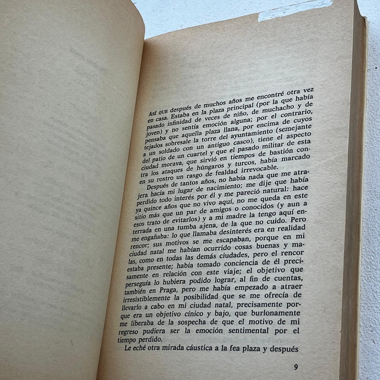 La broma - Milan Kundera - Seix Barral - Libro Usado