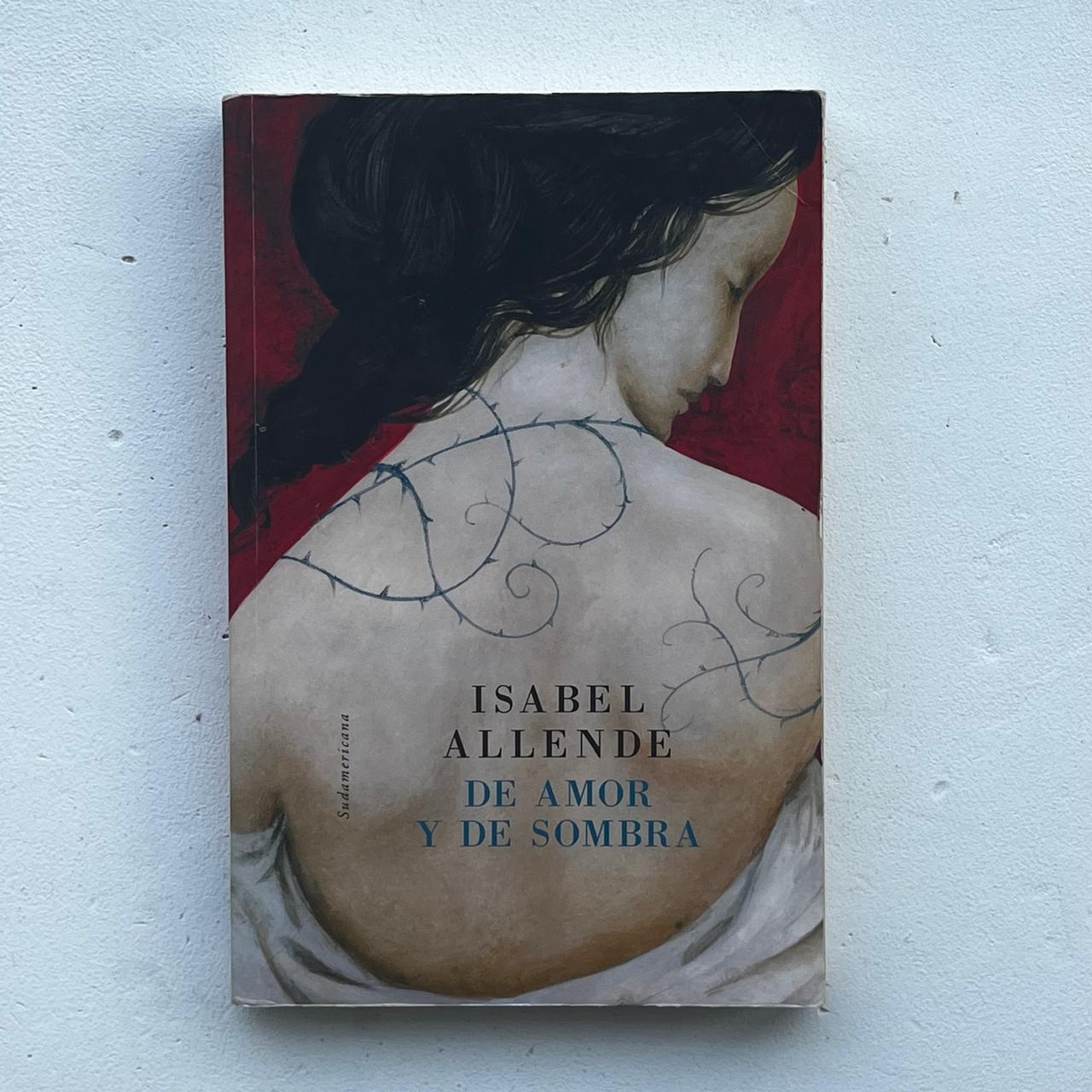 De amor y de sombra - Isabel Allende - Sudamericana - Libro Usado