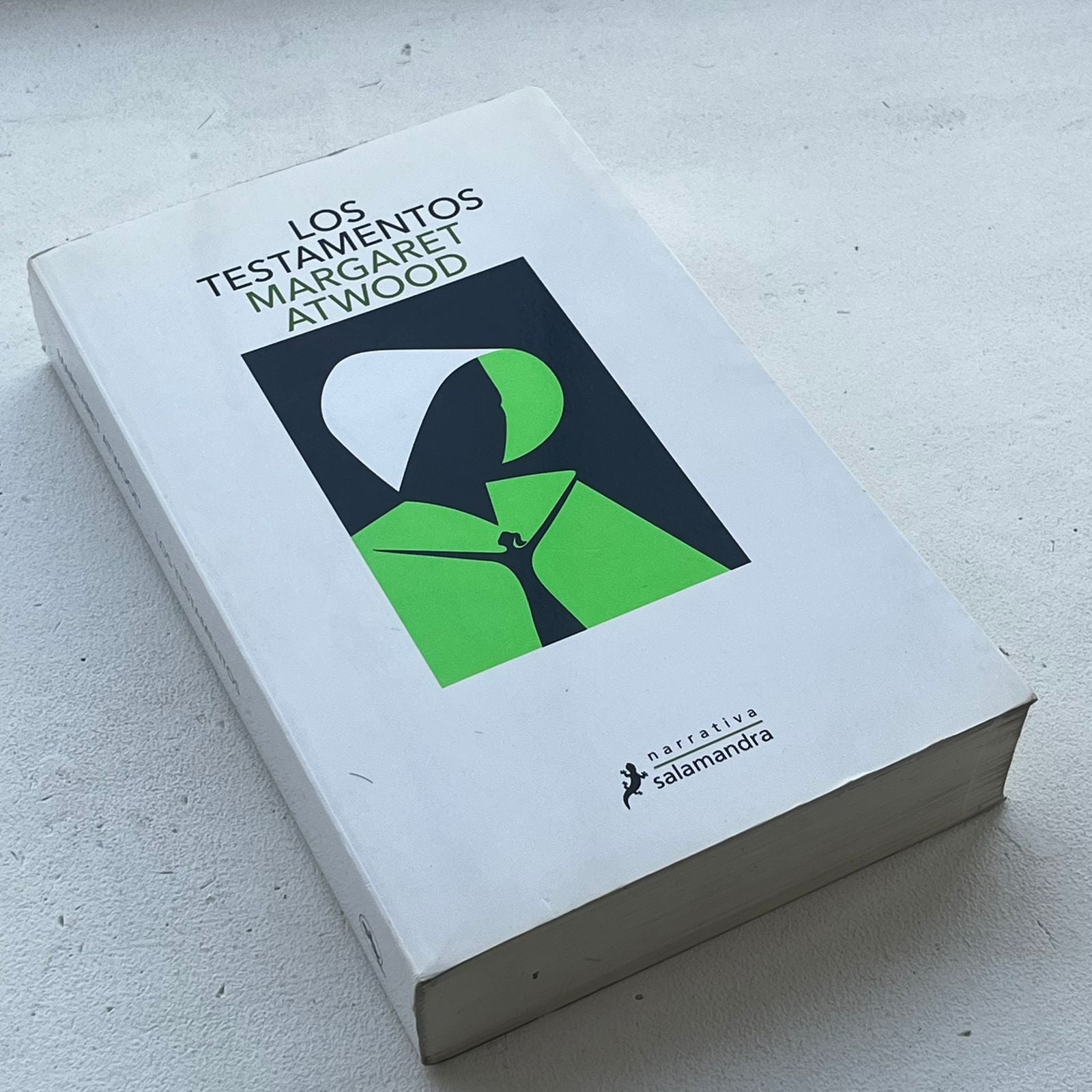 Los testamentos - Margaret Atwood - Salamandra - Libro Usado