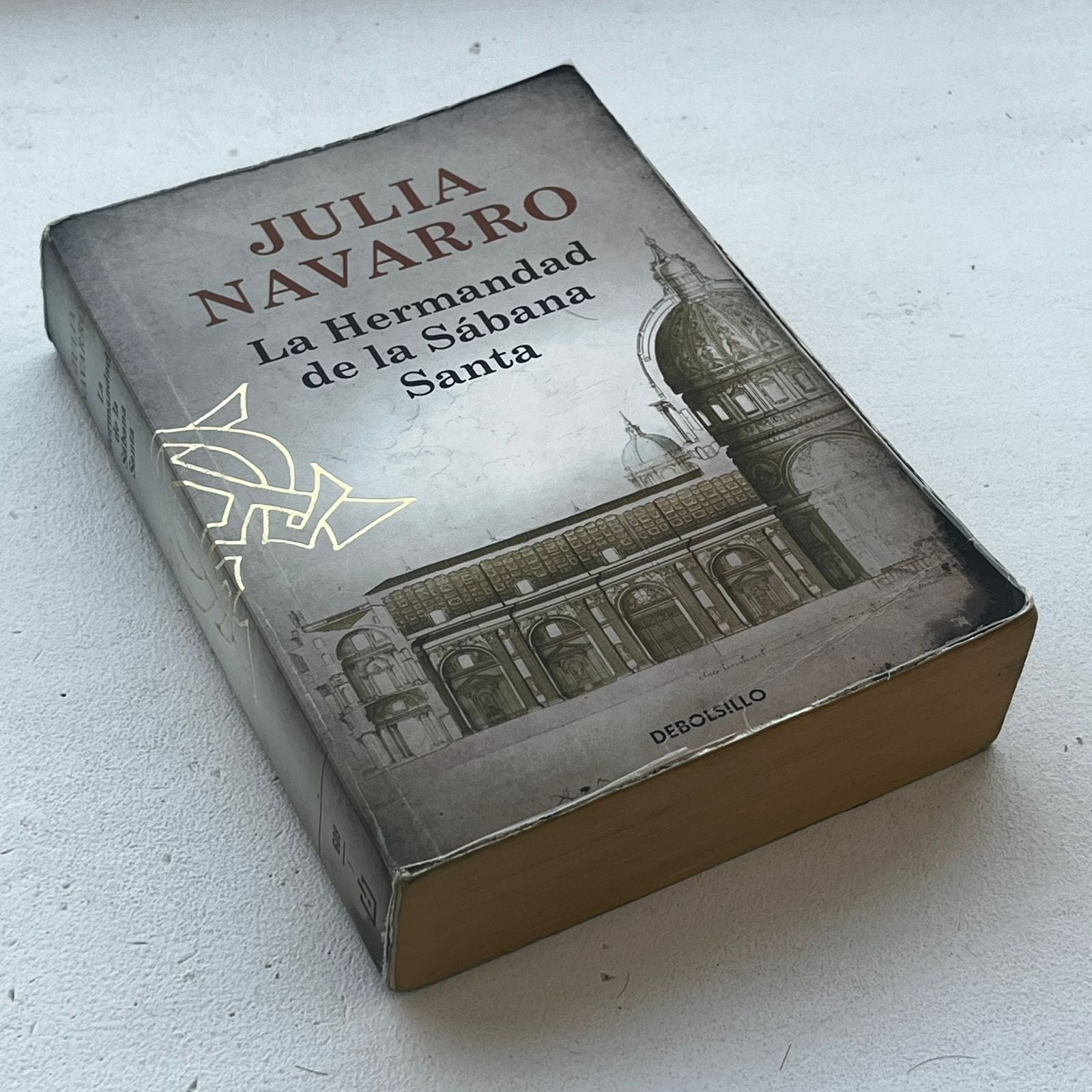 La hermandad de la sábana Santa  - Julia Navarro - DeBolsillo - Libro Usado