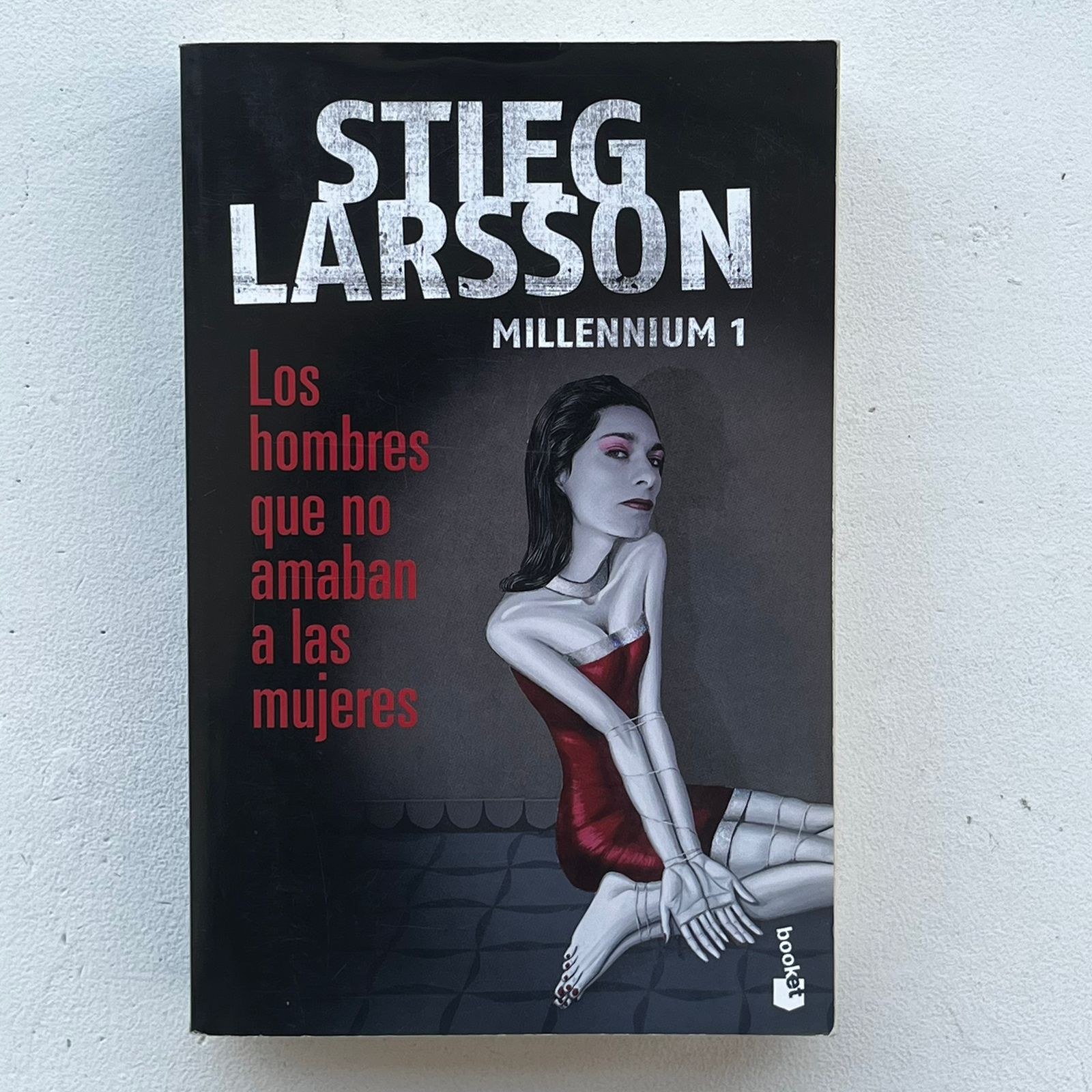 Los hombres que no amaban a las mujeres (Millenium I) - Stieg Larsson - Booket - Libro Usado